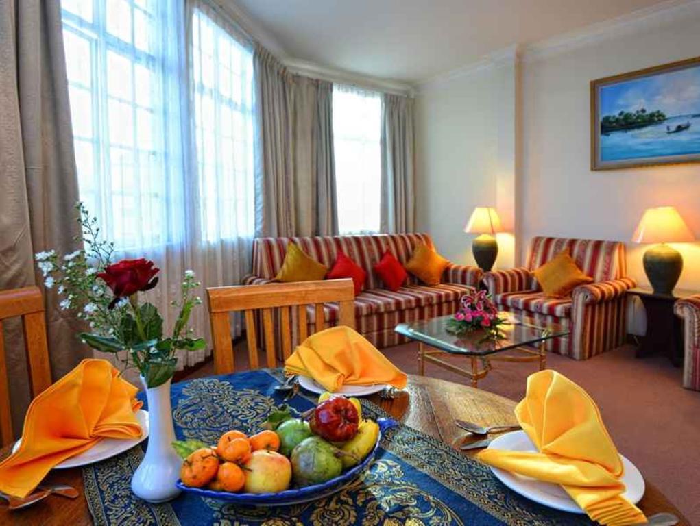 Holiday Villa Hotel City Centre Пном Пен Екстериор снимка