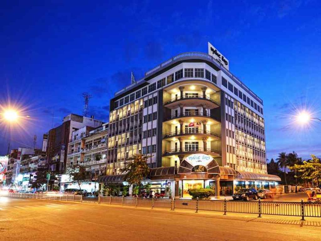 Holiday Villa Hotel City Centre Пном Пен Екстериор снимка