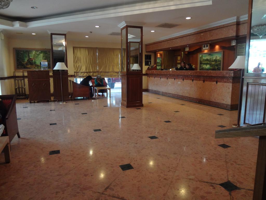 Holiday Villa Hotel City Centre Пном Пен Екстериор снимка