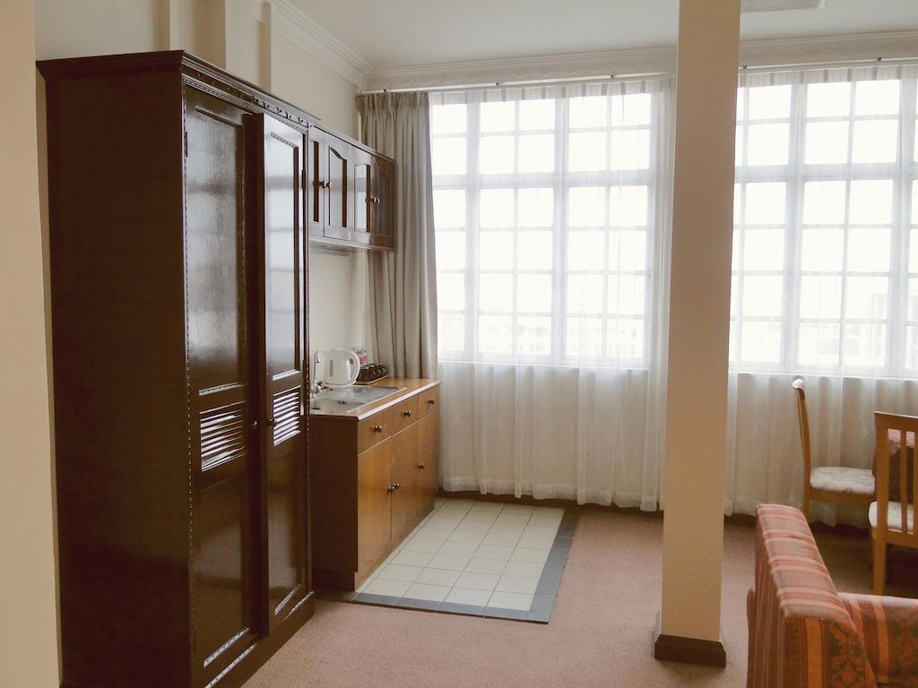 Holiday Villa Hotel City Centre Пном Пен Стая снимка